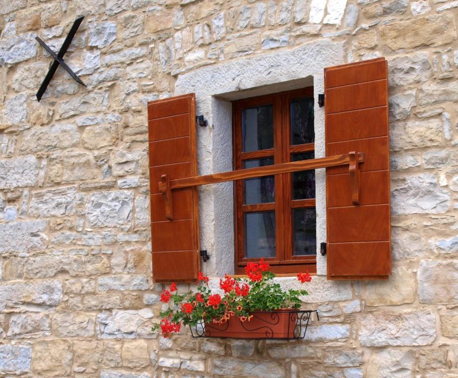Al Merlo Olivo, Rural Istrian House Buje Extérieur photo